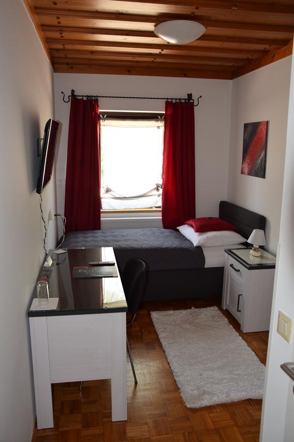 Landgasthof Steinmuehl Hofbauer Fruehstueckspension Und Campingplatz 바이트호펜 안 데어 입스 외부 사진